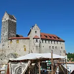 Burg 3*