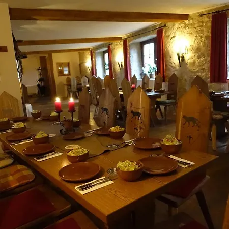Pensión Burg 3*