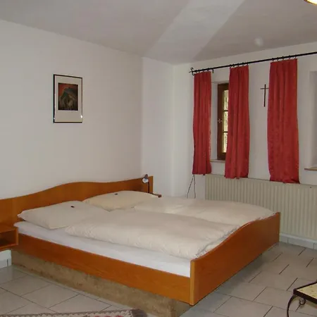 Burg بيت ضيافة Katzenstein (Baden-Wurttemberg)